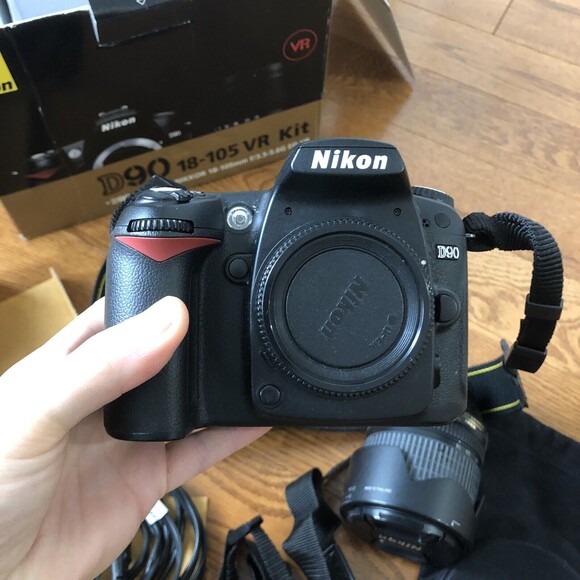 Nikon D90 Kit 18-105mm f/3.5-5.6G ED VR Lens Original Box - Picture 3 of 12